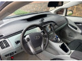 toyota-prius-small-0