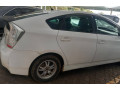 toyota-prius-small-0