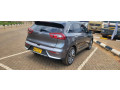 kia-niro-hybrid-small-3