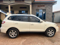 hyundai-santafe-small-1