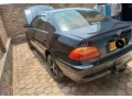 toyota-avensis-small-3