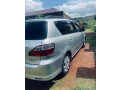 toyota-avensis-small-0