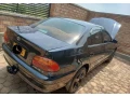 toyota-avensis-small-0