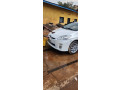 toyota-prius-small-0