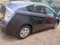 toyota-prius-small-2