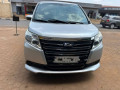 toyota-noah-small-3