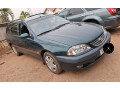 toyota-avensis-small-2