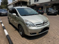 toyota-corolla-small-0