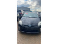 toyota-prius-small-0