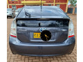 toyota-prius-small-0