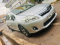 toyota-corolla-small-0