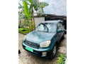 rav4-2002-small-1
