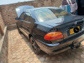 toyota-avensis-small-3