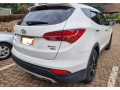 hyundai-santafe-small-3