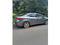 hyundai-elantra-small-2