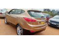 hyundai-tucson-small-1