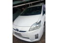 toyota-prius-small-2