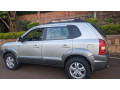 hyundai-tucson-small-2
