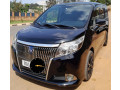 toyota-noah-small-2