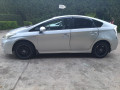 toyota-prius-small-0