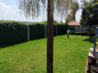 Kigali unfurnished house for rent in Niboyi