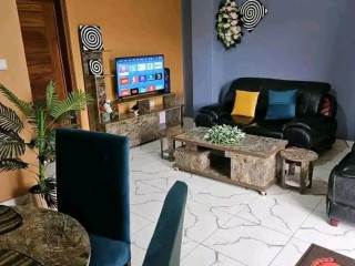 Nyarutarama fully furnished 1bedroom apartment for rent at 500k in good location