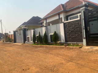 Kigali house for sale in Kagarama Muyange