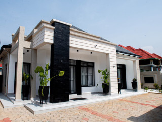Nice house for sale at kanombe busanza @150M