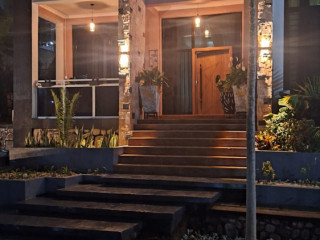 This is beautifully fully furnished house for rent in kibagabaga