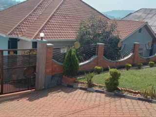 Un furnished house for sale in kibagabaga in good neighbourhood