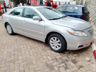 BERE 332 : NEW AND VERY NICE Toyota Camry hybrid is available for sale #+250780675812