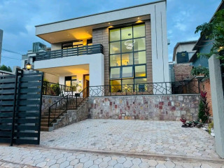 Rebero 4bedrooms house for sale at 310M in good location