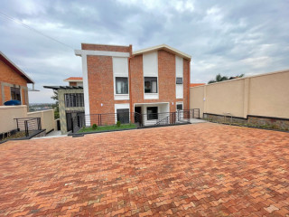 Luxury home for rent in gacuriro near simba center