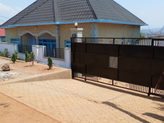 Nice house for sale at kanombe busanza @50M