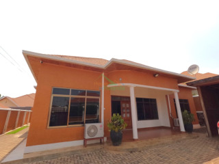 Kigali Cozy Furnished House for Rent in Rusororo