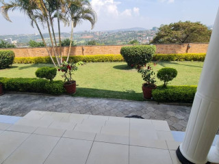 Kigali Furnished house available for rent in Gacuriro