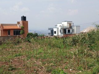 PLOT FOR SALE AT KINYAGA BUMBOGO AZAM