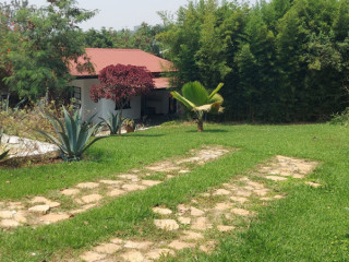 Unfurnished house available for rent at kiyovu