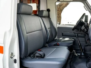 Toyota Land Cruiser 70 Toyota LC78 Hard Top Ambulance 4.2L V6 Diesel MT