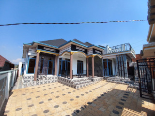 HOUSE FOR SALE IN KANOMBE