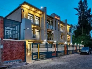 Fully furnished house for rent in Nyarutarama, just steps from the golf course.