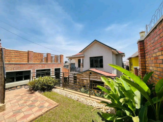 Kimironko fully furnished 4bedrooms house for rent at $1500 in good location