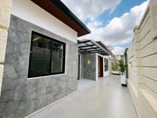 Kimironko 4bedrooms house for sale at 220M in good location