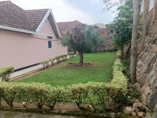 Kigali House for rent in Kimironko