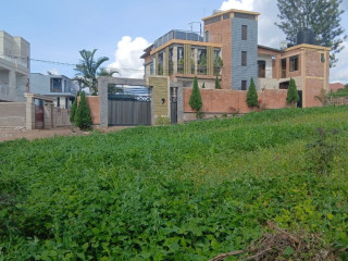 Plot for sale at kibagabaga ,,60M