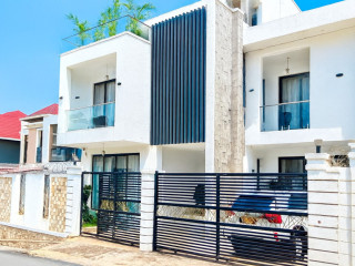 TB:039. Kibagabaga.Kibagabaga biggest fully furnished house for rent