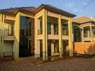 Kibagabaga unfurnished house for rent in Kigali