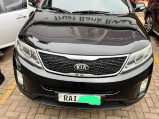 Kia Sorento 2013 With 7 Seats For Sale It Is In Good Condition