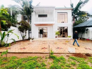 Fully furnished house for rent in kimihurura