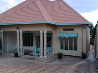 Kibagabaga fully furnished house for rent with(Call/wsp: [***] 
